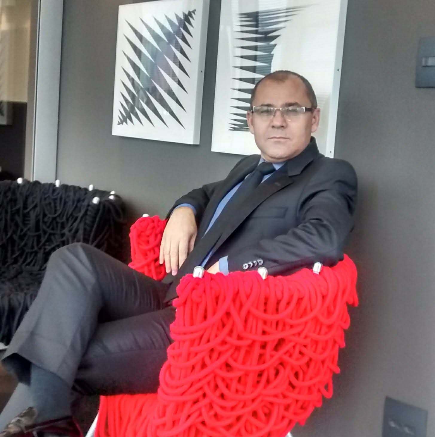 Dr. Rafael Oliveira
